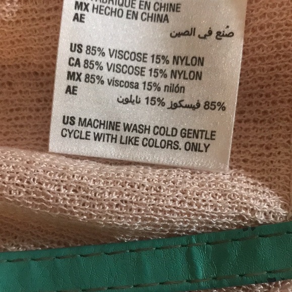 Brand new light peach sweater wrap sz medium - Picture 2 of 4